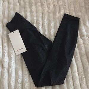 Brand New Lululemon size 2 align high rise pant 28” GGEB Black
